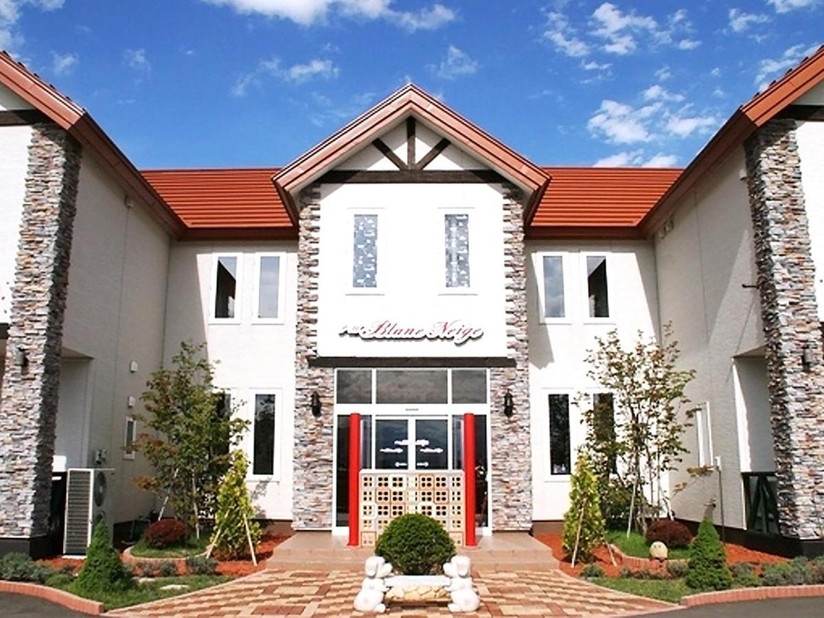 Petit Hotel Blaneneige Nakafurano Dış mekan fotoğraf