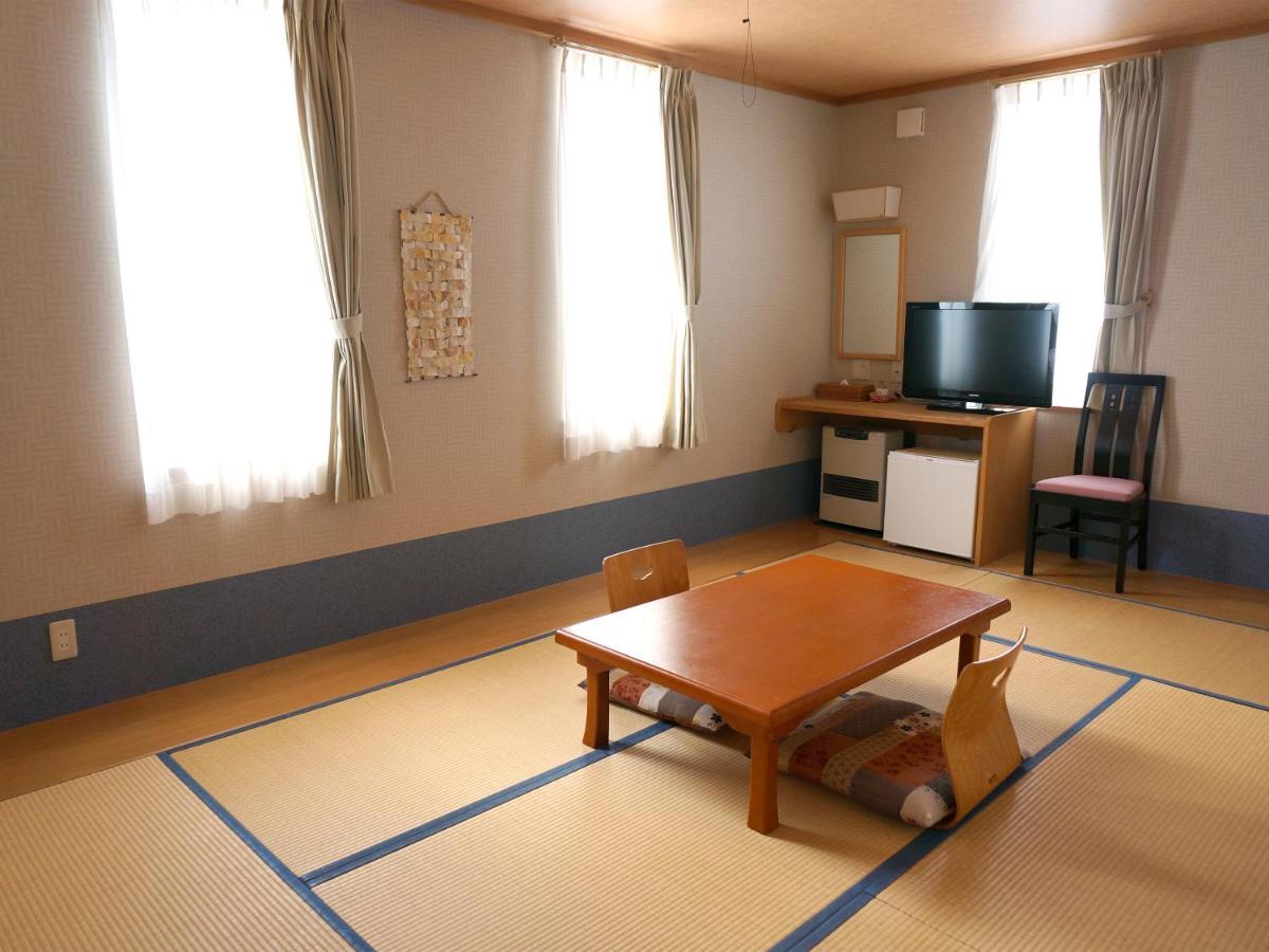 Petit Hotel Blaneneige Nakafurano Dış mekan fotoğraf