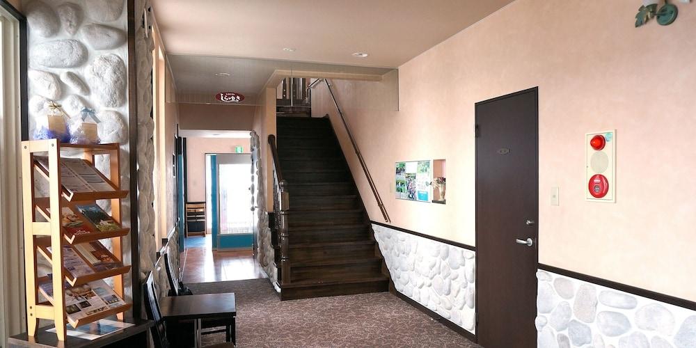 Petit Hotel Blaneneige Nakafurano Dış mekan fotoğraf