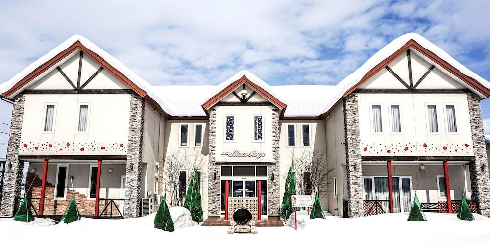 Petit Hotel Blaneneige Nakafurano Dış mekan fotoğraf